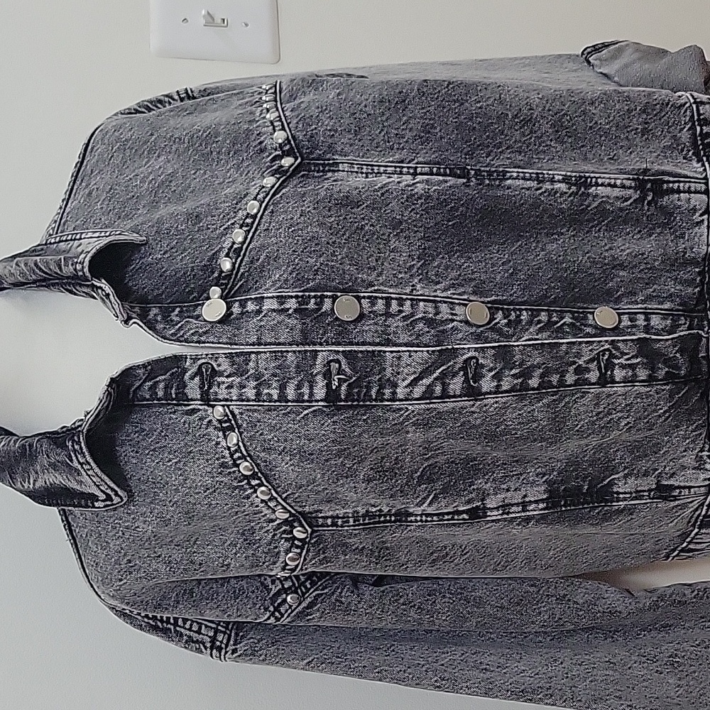Zara grey black denim jacket. Size small.